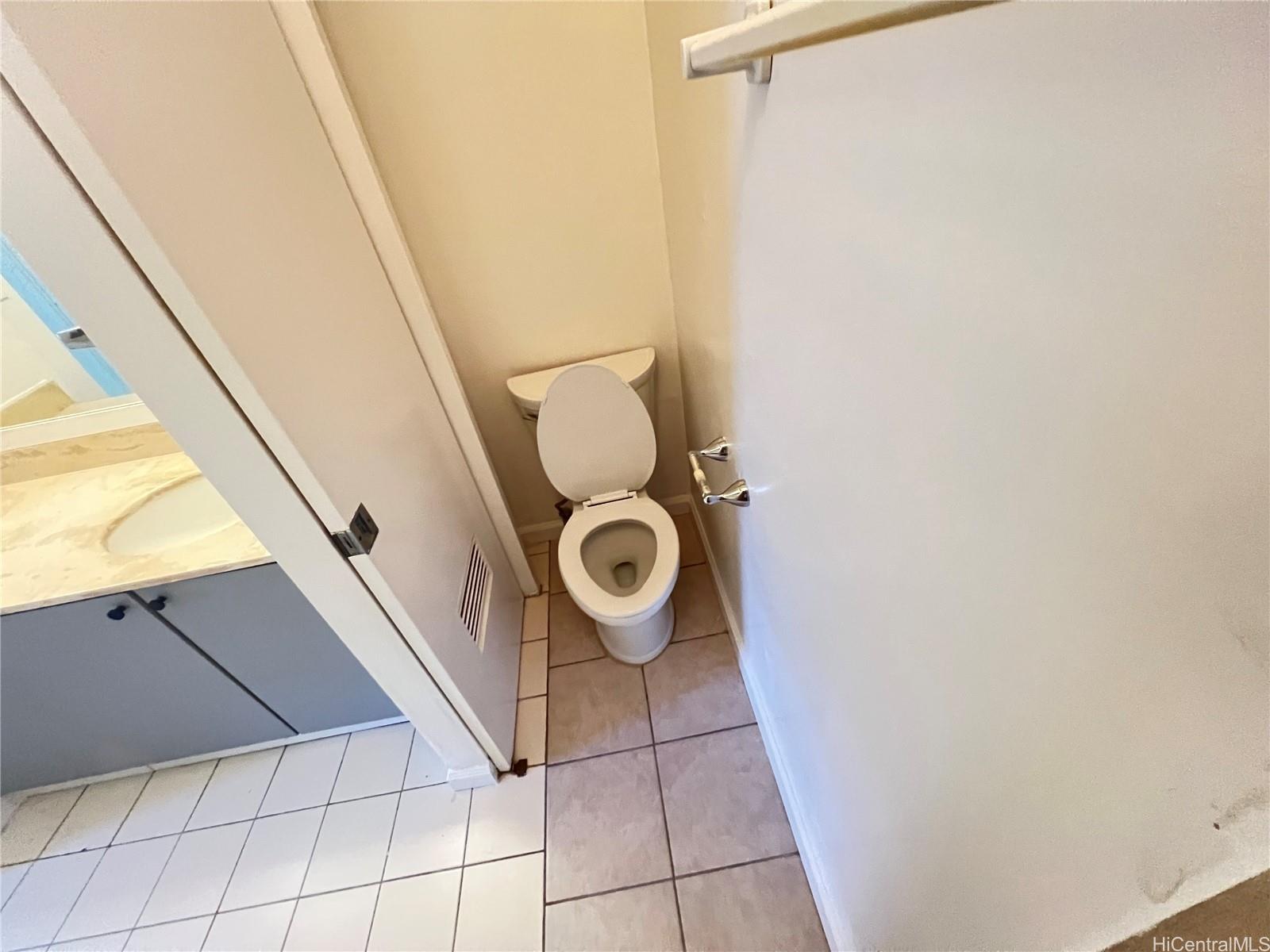 1717 Ala Wai Blvd Honolulu - Rental - photo 14 of 22