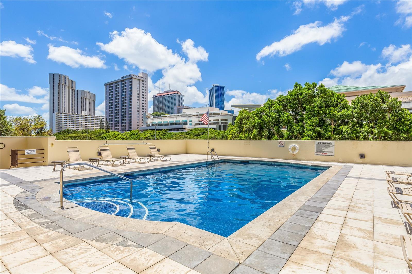 1717 Ala Wai condo # 603, Honolulu, Hawaii - photo 18 of 24