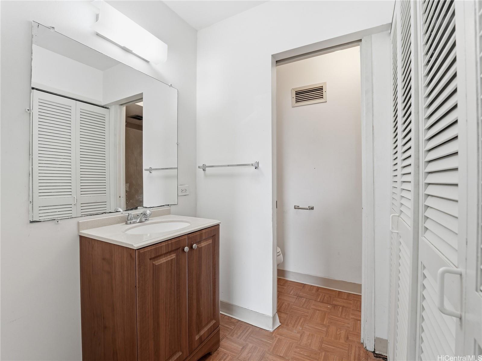 1717 Ala Wai condo # 607, Honolulu, Hawaii - photo 7 of 21