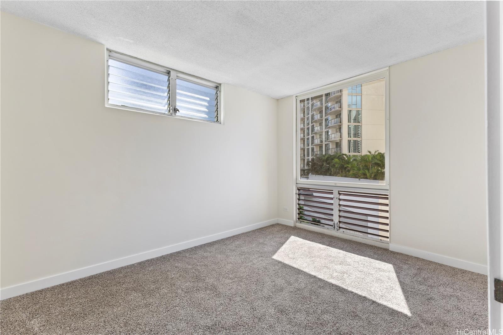 1717 Ala Wai condo # 701, Honolulu, Hawaii - photo 15 of 24