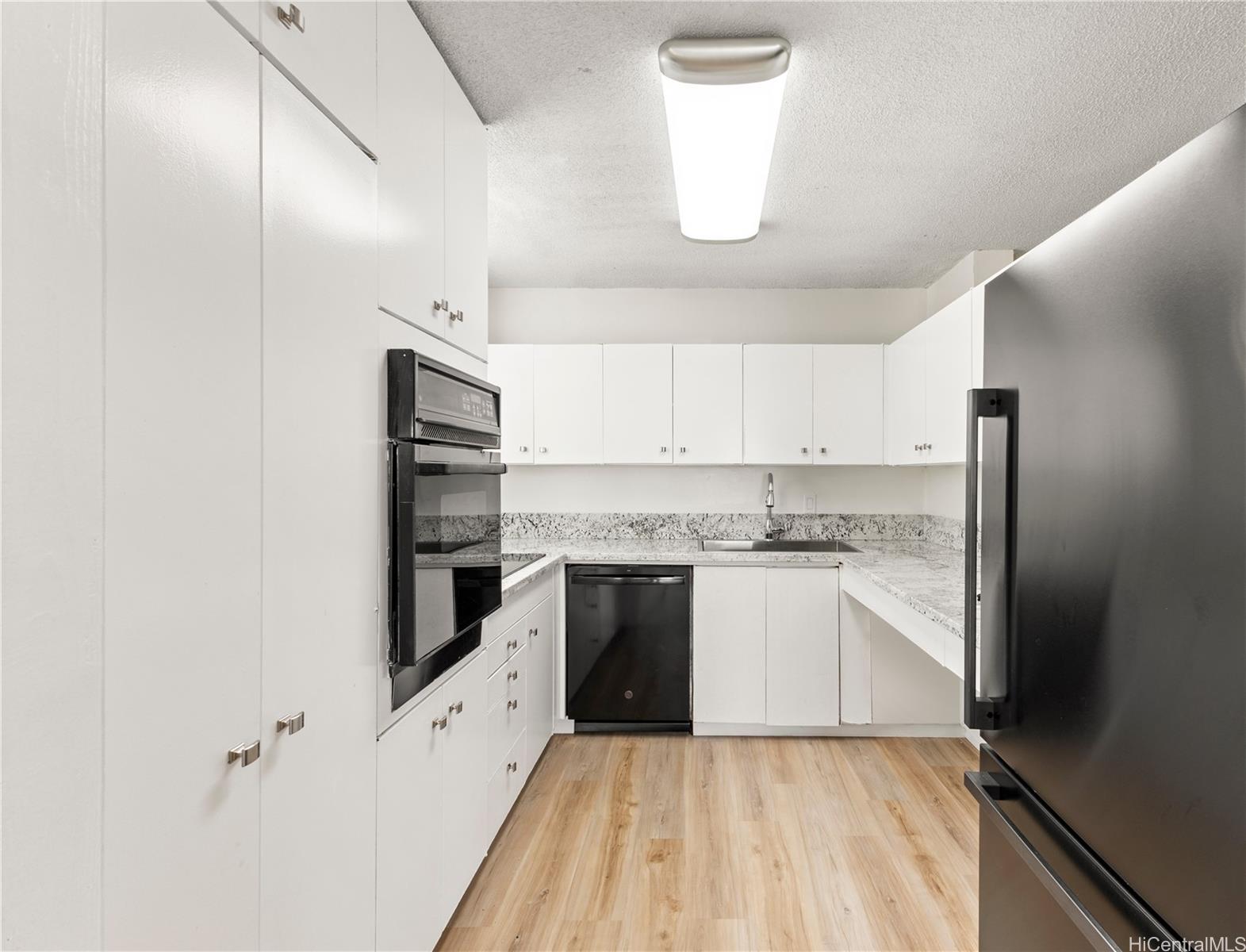 1717 Ala Wai condo # 701, Honolulu, Hawaii - photo 10 of 24