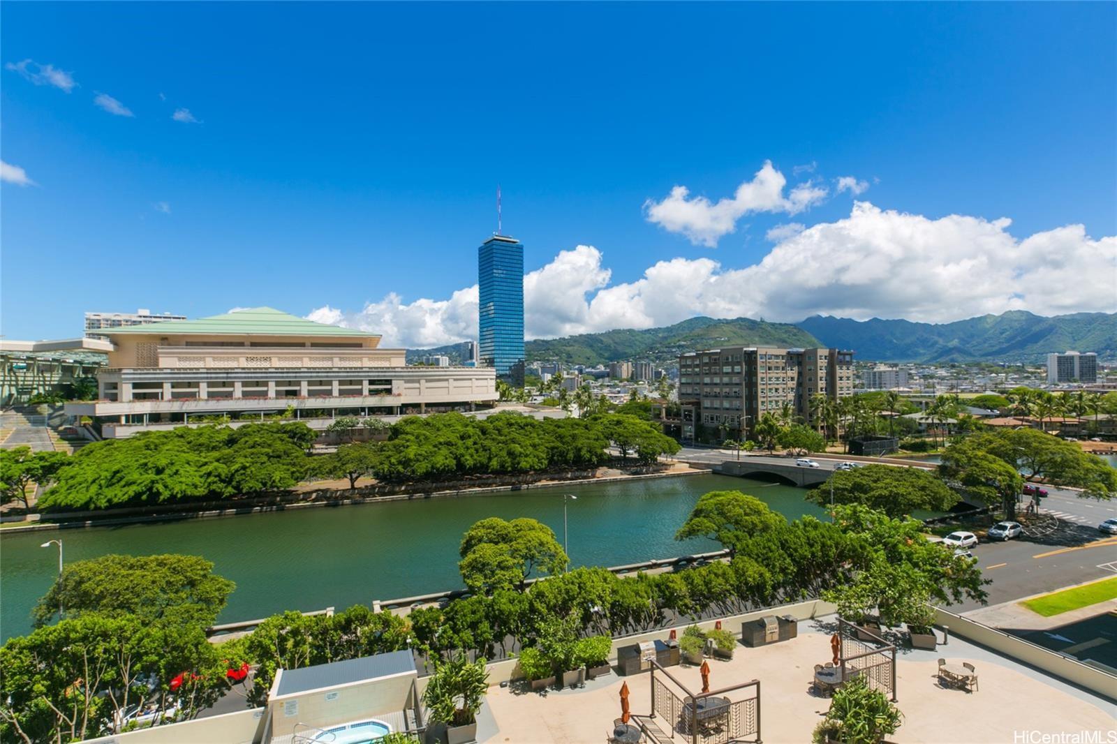 1717 Ala Wai condo # 804, Honolulu, Hawaii - photo 18 of 19