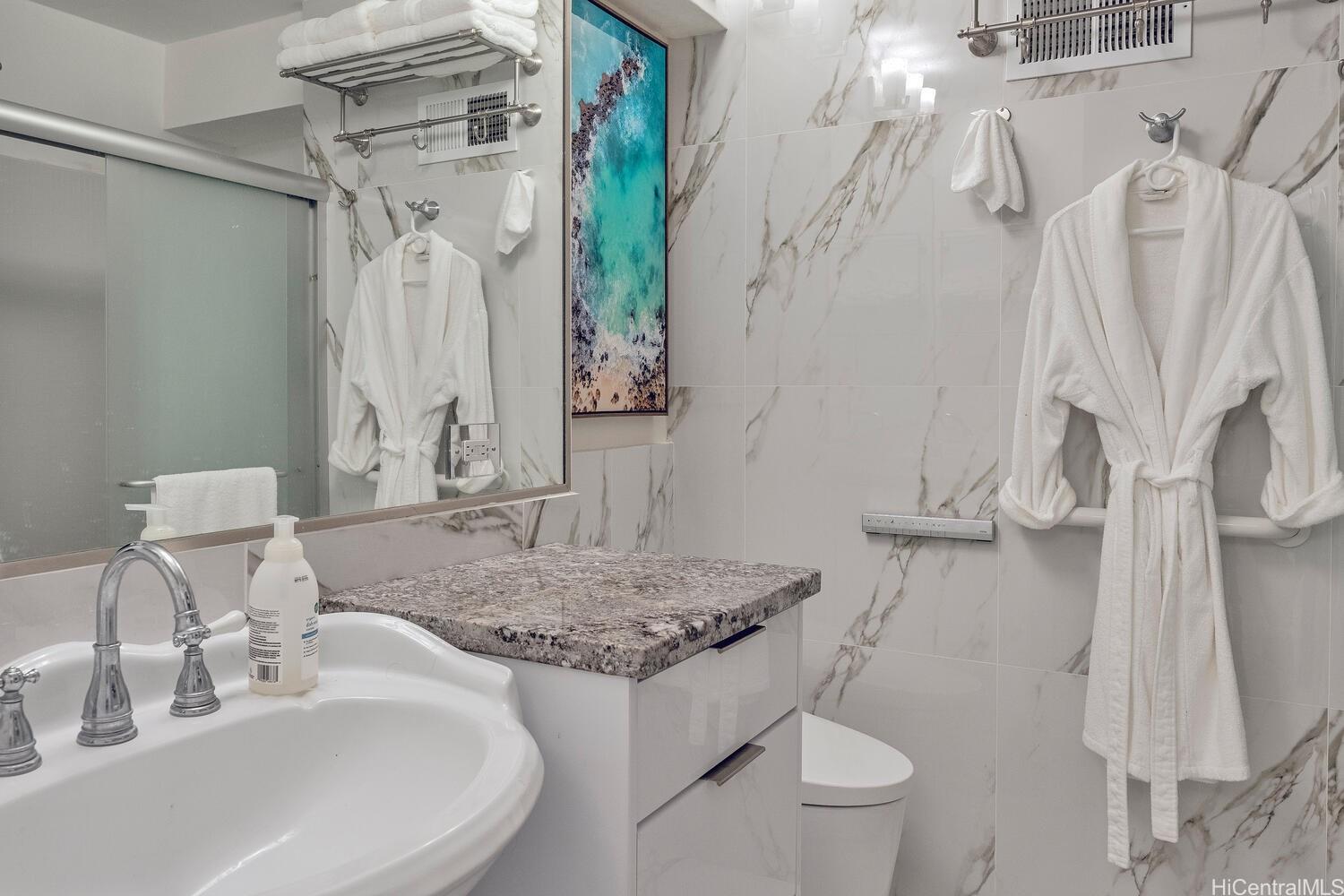 1717 Ala Wai condo # PH 4, Honolulu, Hawaii - photo 3 of 10