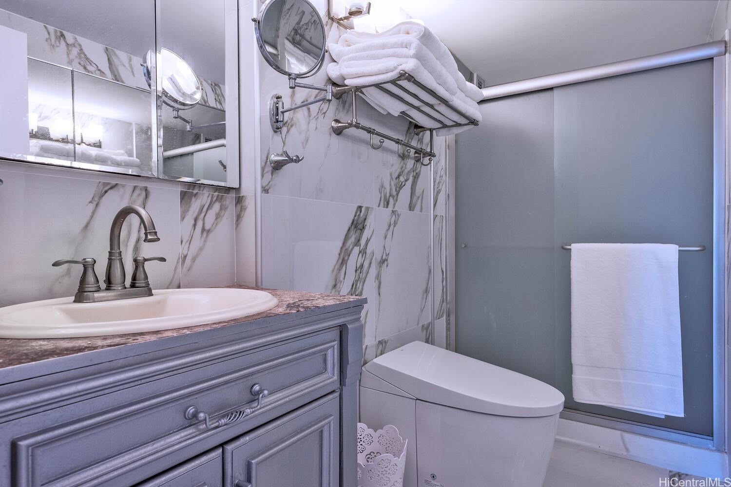 1717 Ala Wai condo # PH 4, Honolulu, Hawaii - photo 6 of 10