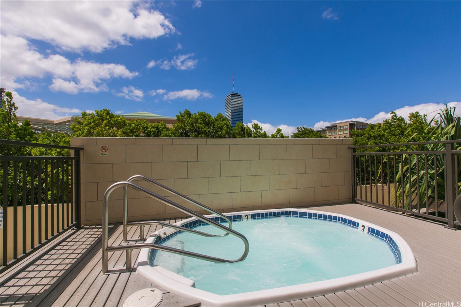 1717 Ala Wai condo # PHII-2 (3102), Honolulu, Hawaii - photo 13 of 21