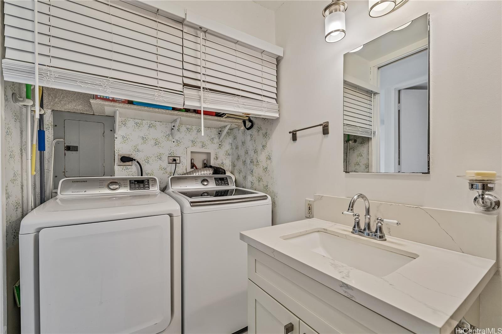 1717 Ala Wai condo # PH ii7, Honolulu, Hawaii - photo 15 of 25