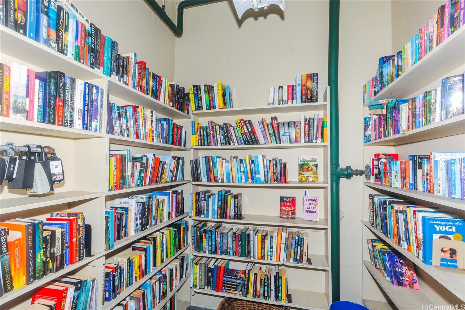 1717 Ala Wai condo # Unit 3102, Honolulu, Hawaii - photo 19 of 21