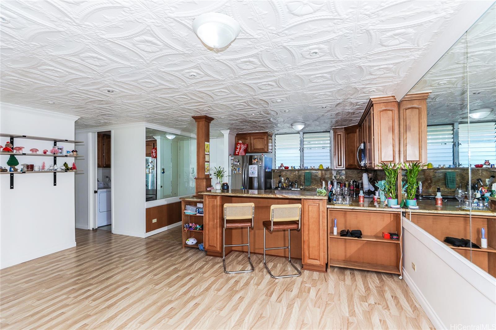 1717 Ala Wai condo # Unit 3102, Honolulu, Hawaii - photo 4 of 21