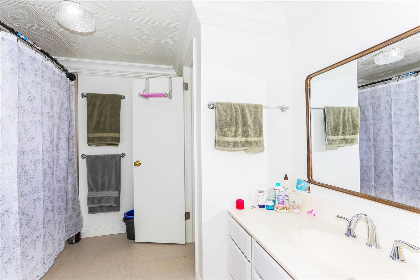 1717 Ala Wai condo # Unit 3102, Honolulu, Hawaii - photo 7 of 21