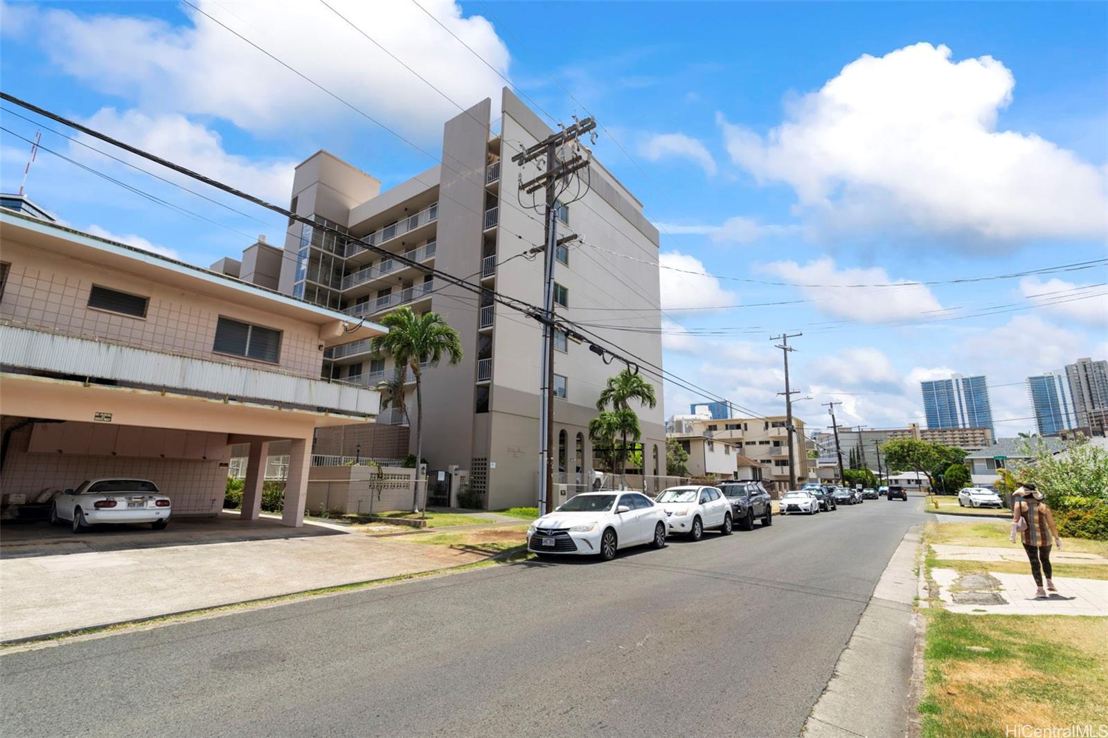 Citron Villa condo # 709, Honolulu, Hawaii - photo 17 of 20