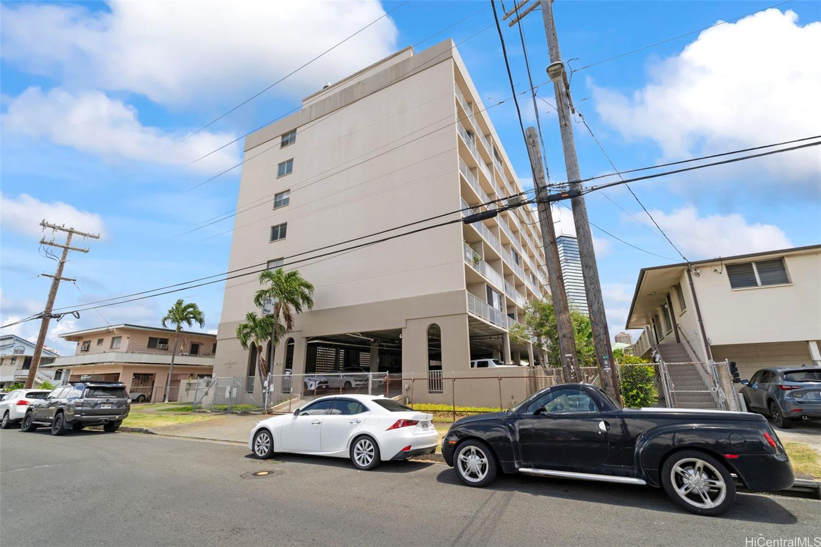 Citron Villa condo # 709, Honolulu, Hawaii - photo 20 of 20