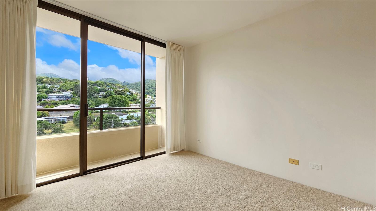 Mott-Smith Laniloa condo # 1202, Honolulu, Hawaii - photo 10 of 20