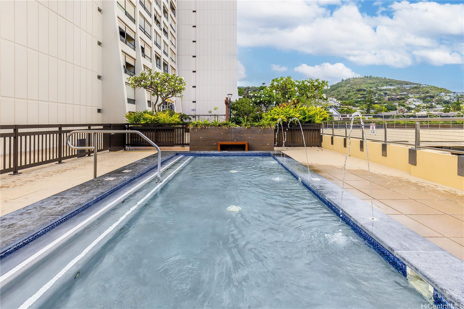 Mott-Smith Laniloa condo # 1909, Honolulu, Hawaii - photo 14 of 18