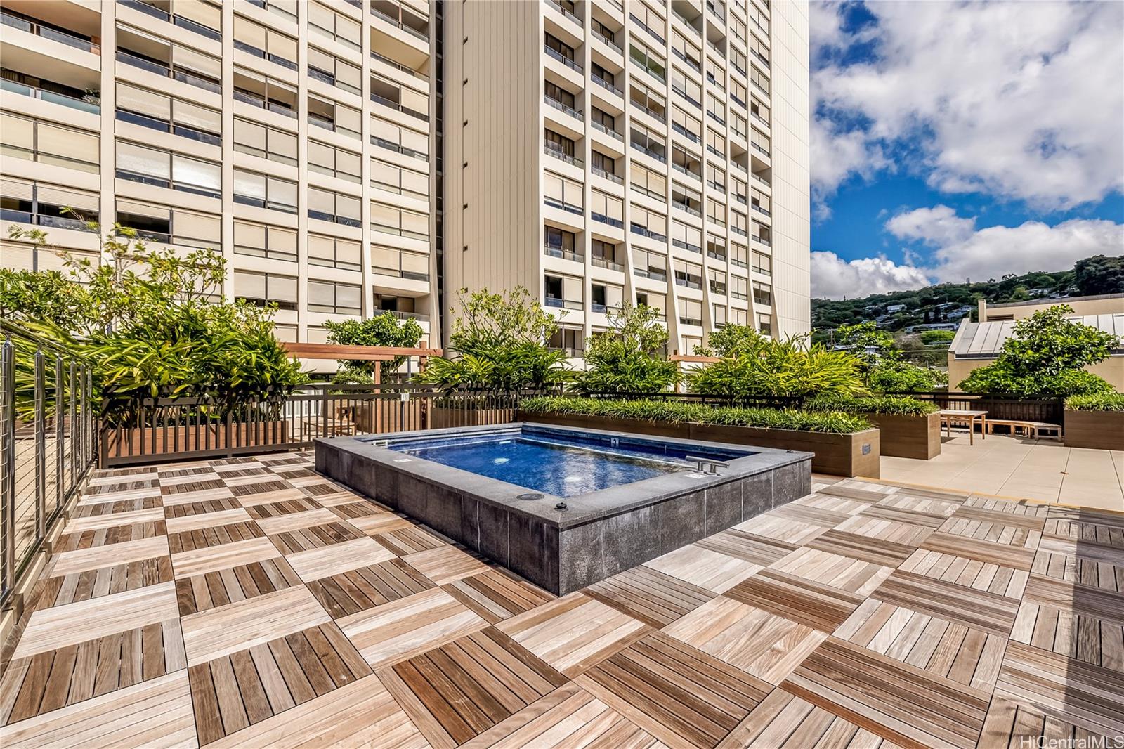 Mott-Smith Laniloa condo # 1909, Honolulu, Hawaii - photo 17 of 18