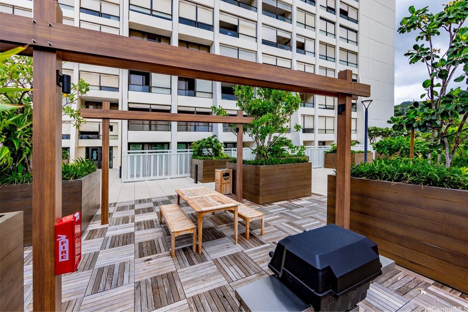 1717 Mott Smith Dr Honolulu - Rental - photo 11 of 12