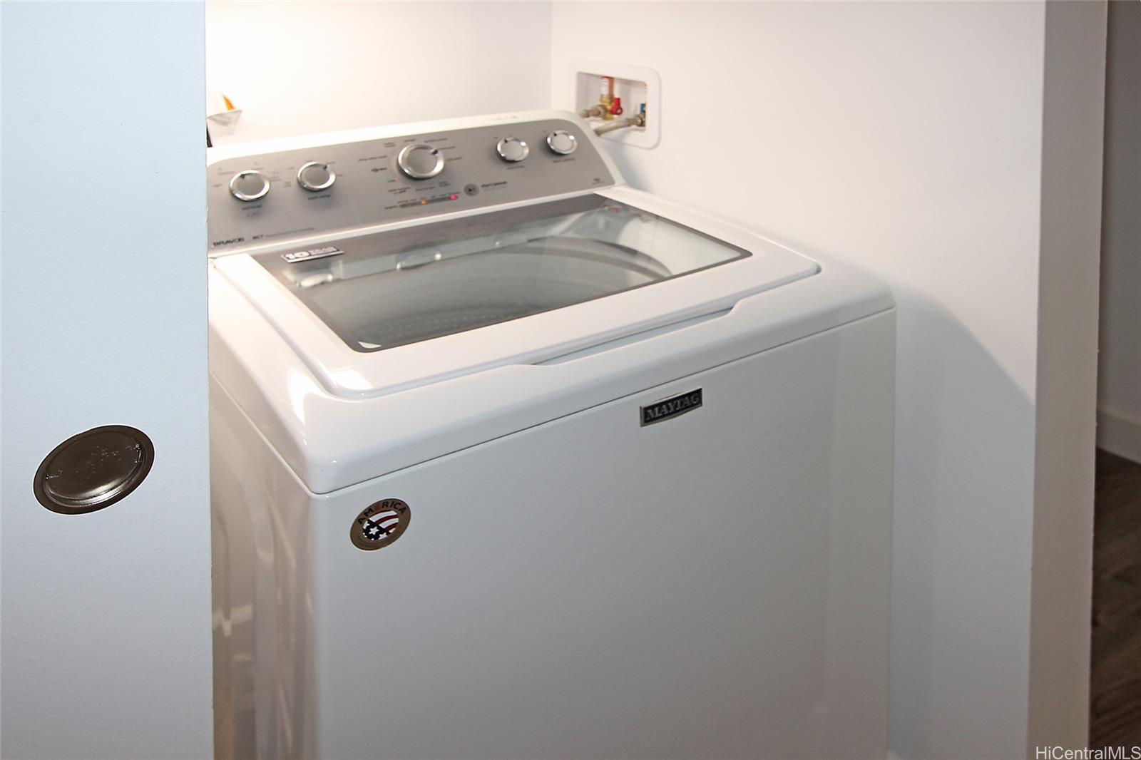 1717 Mott Smith Dr Honolulu - Rental - photo 6 of 12