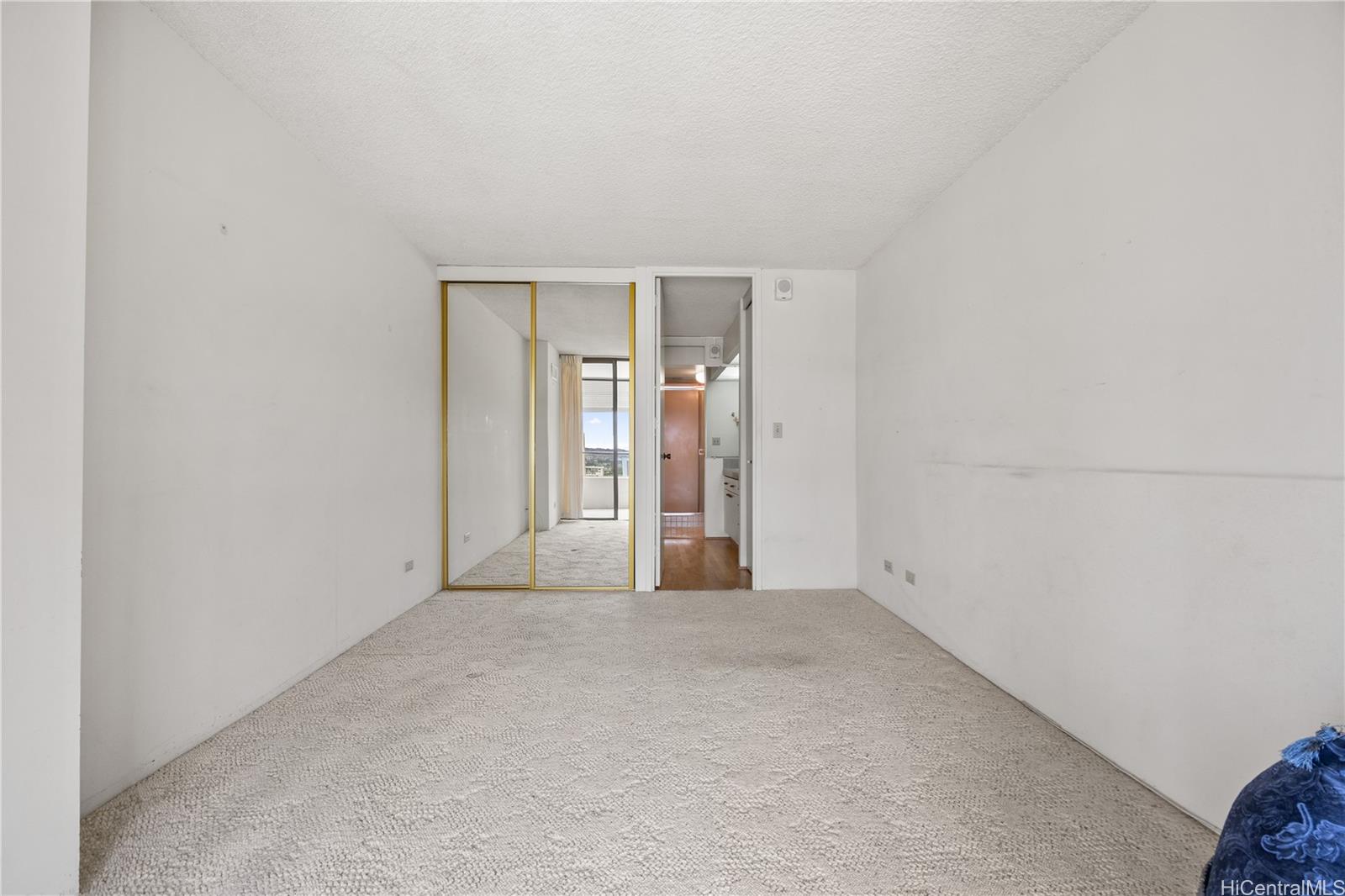 Mott-Smith Laniloa condo # 2005, Honolulu, Hawaii - photo 15 of 25