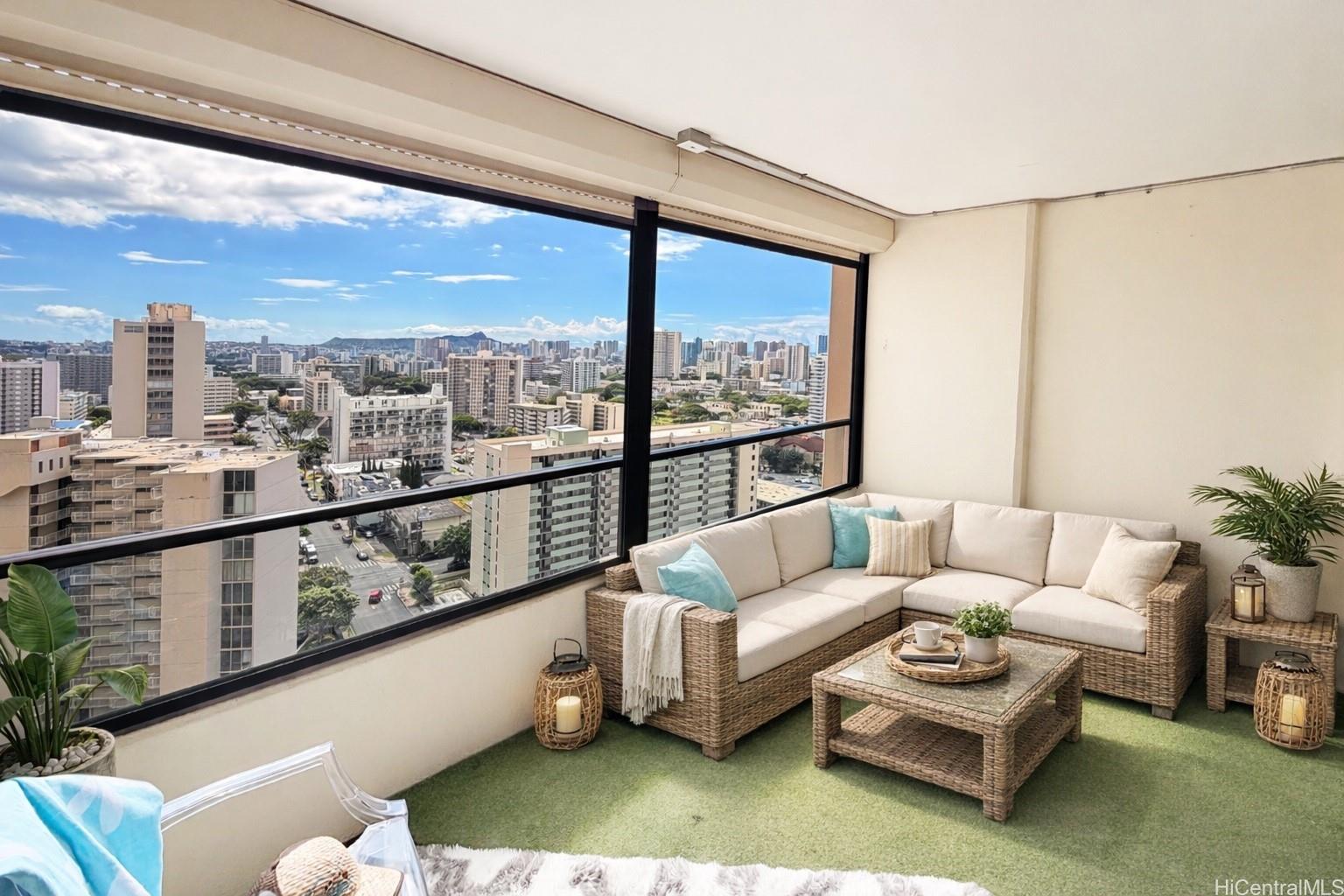 Mott-Smith Laniloa condo # 2009, Honolulu, Hawaii - photo 2 of 24