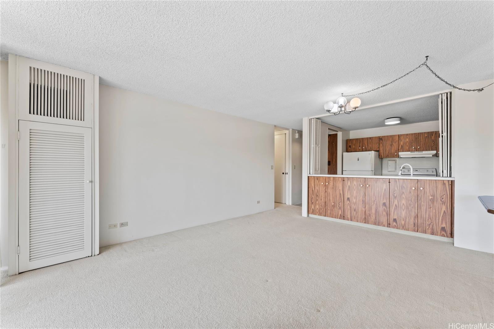 Mott-Smith Laniloa condo # 2212, Honolulu, Hawaii - photo 4 of 25