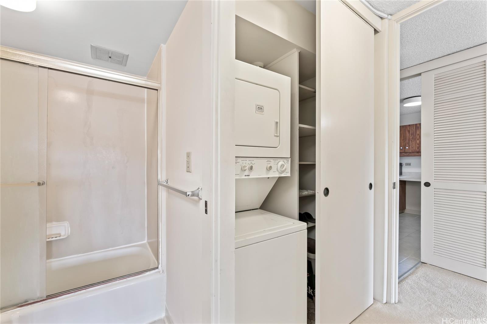 Mott-Smith Laniloa condo # 2212, Honolulu, Hawaii - photo 7 of 25