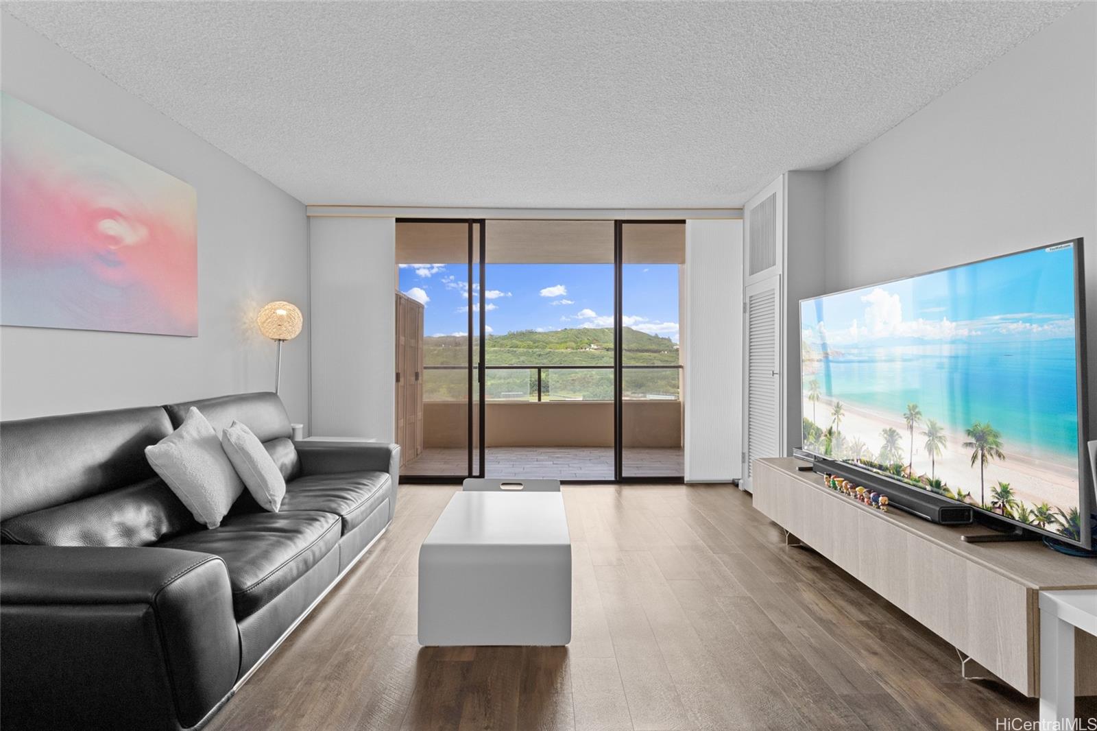 Mott-Smith Laniloa condo # 2312, Honolulu, Hawaii - photo 3 of 24