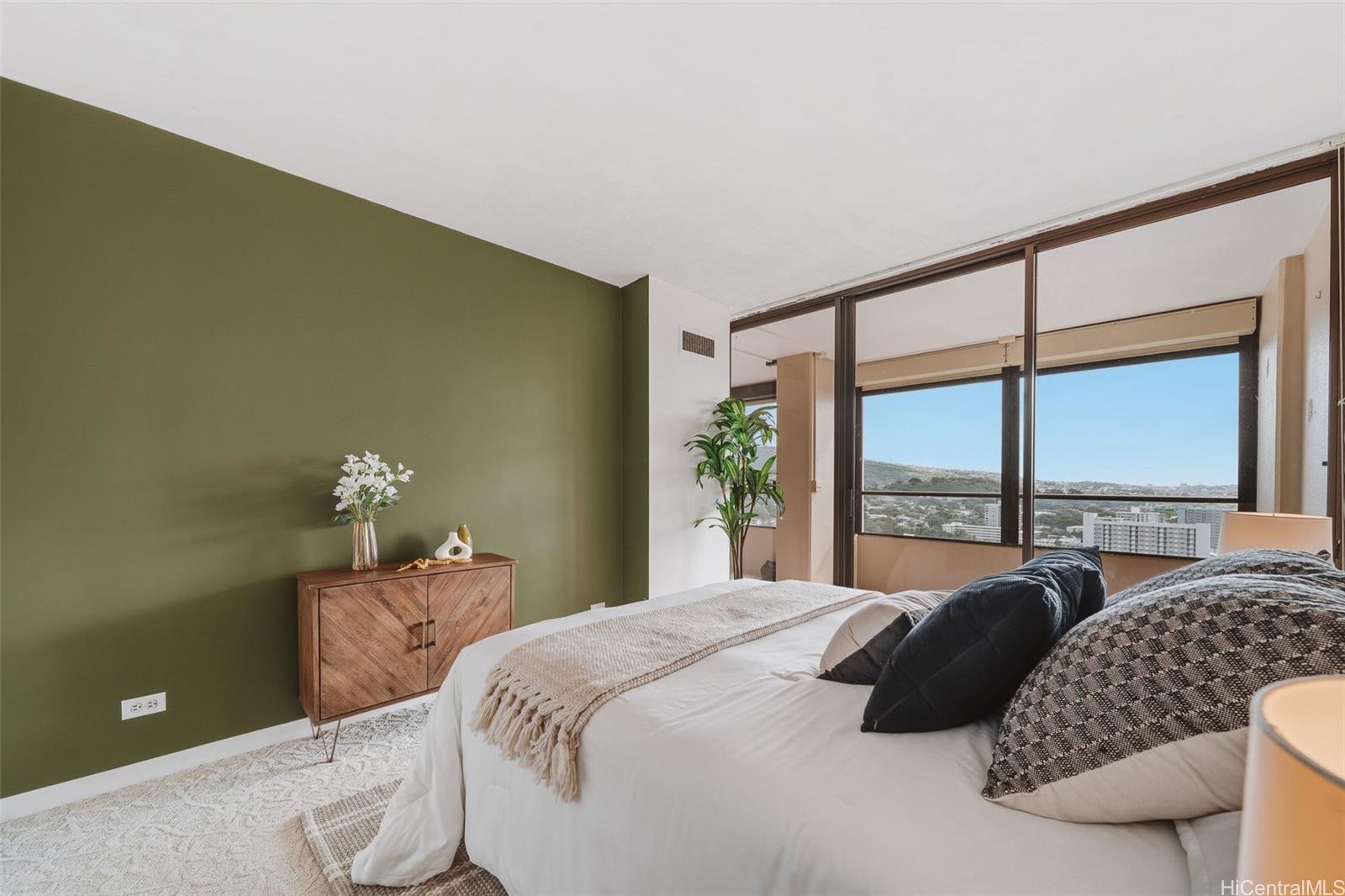 Mott-Smith Laniloa condo # 2403, Honolulu, Hawaii - photo 15 of 25