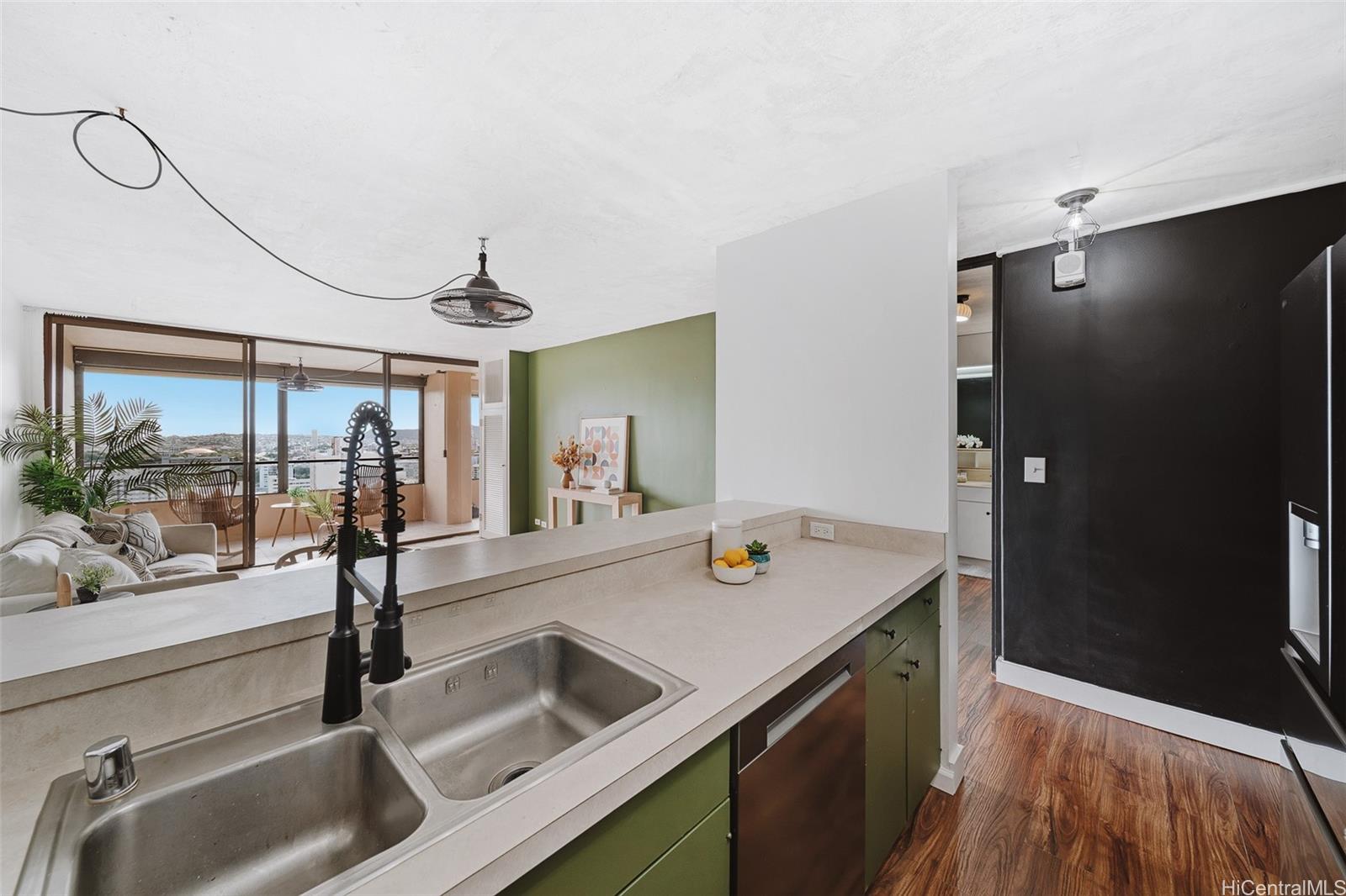 Mott-Smith Laniloa condo # 2403, Honolulu, Hawaii - photo 10 of 25