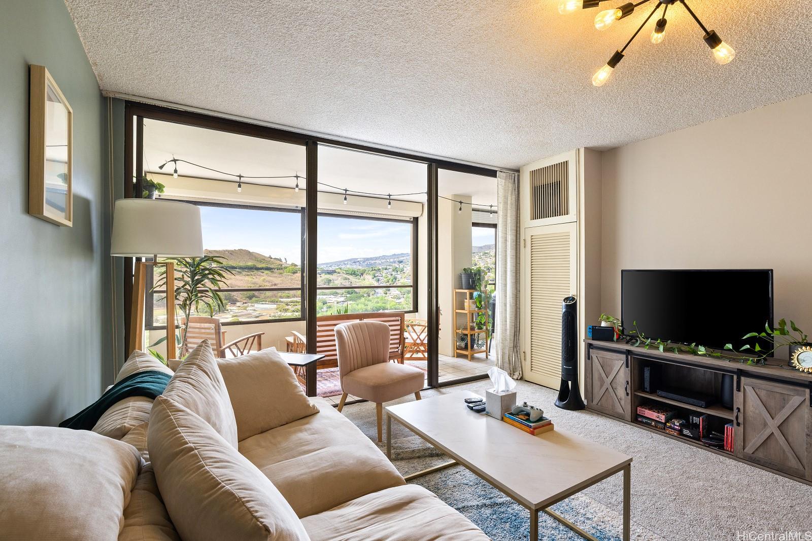 Mott-Smith Laniloa condo # 2606, Honolulu, Hawaii - photo 2 of 24