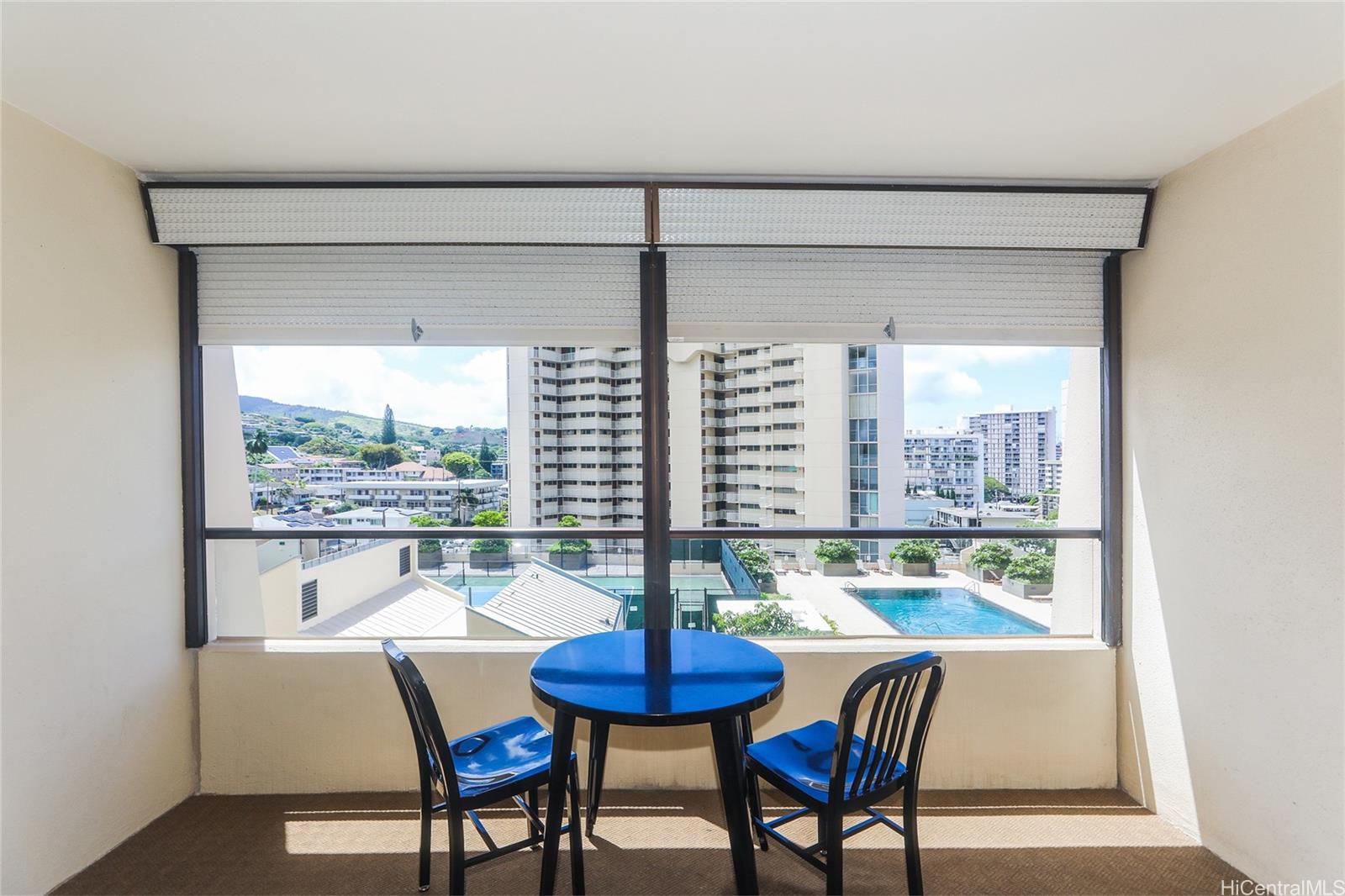 Mott-Smith Laniloa condo # 707, Honolulu, Hawaii - photo 2 of 25