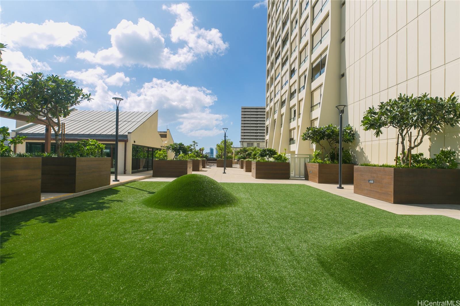 Mott-Smith Laniloa condo # 707, Honolulu, Hawaii - photo 21 of 25