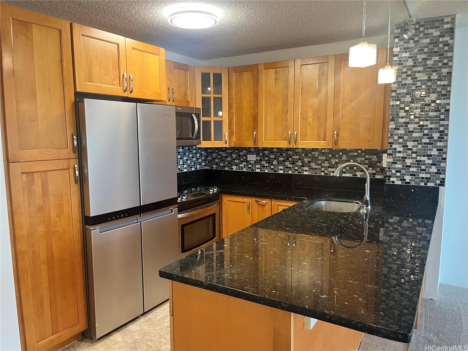 1717 Mott Smith Dr Honolulu - Rental - photo 2 of 18