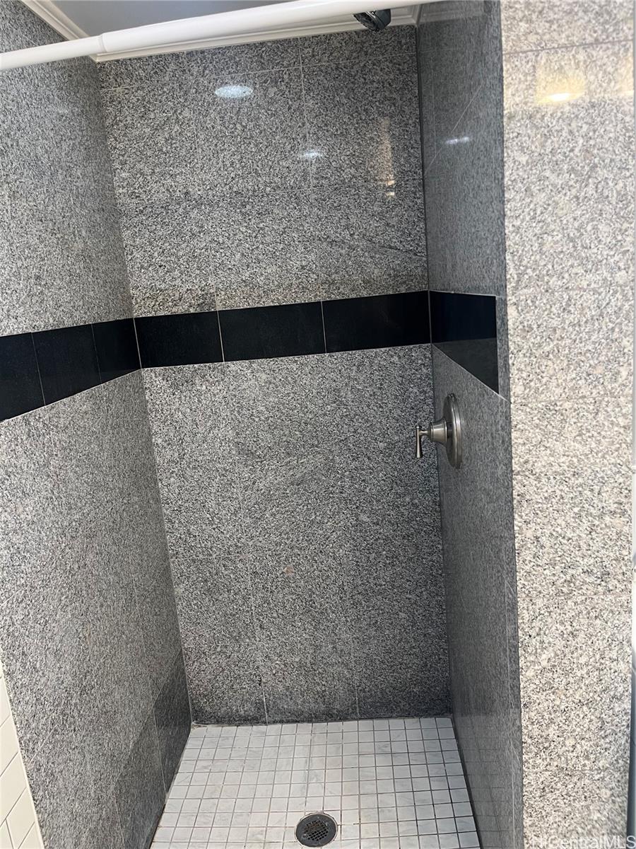 1717 Mott Smith Dr Honolulu - Rental - photo 6 of 18