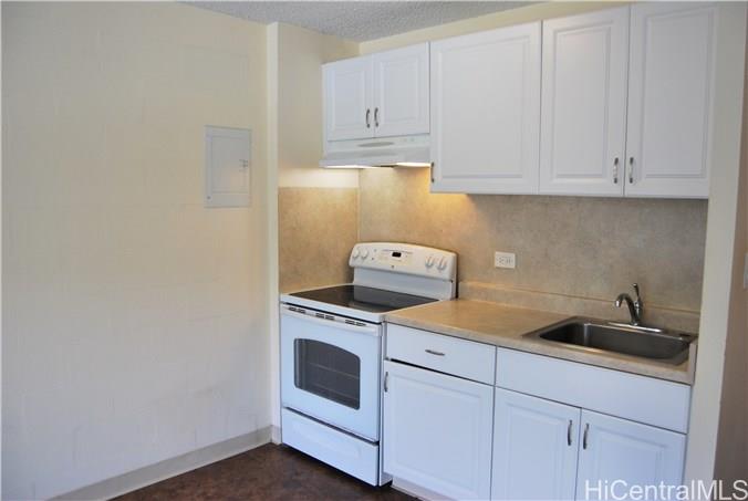 1718 Anapuni Street Honolulu - Rental - photo 2 of 9