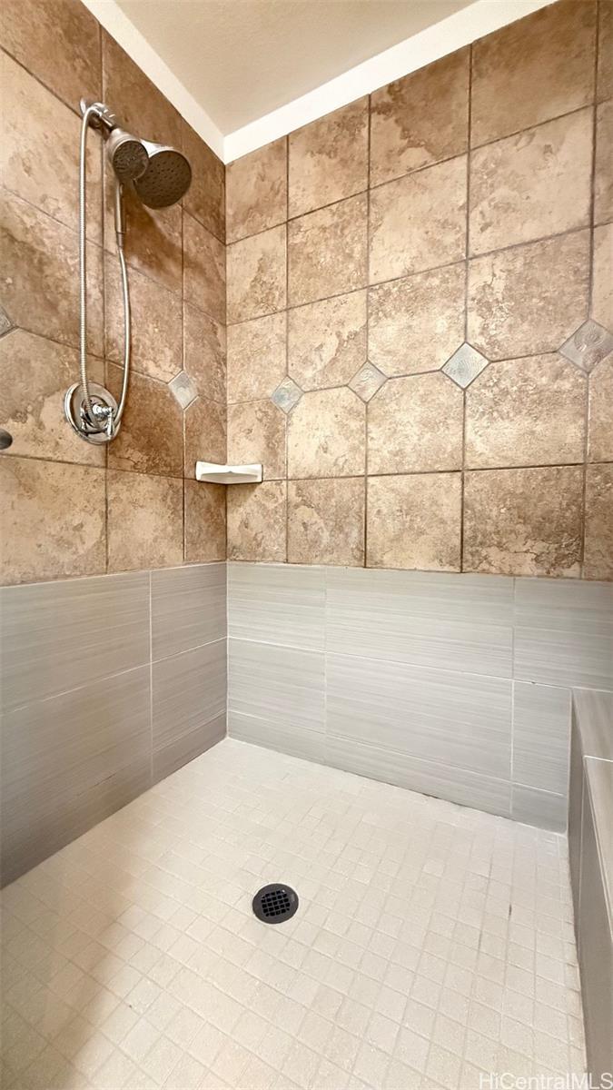 171-A  Makaweo Ave Wahiawa Area, Central home - photo 16 of 22