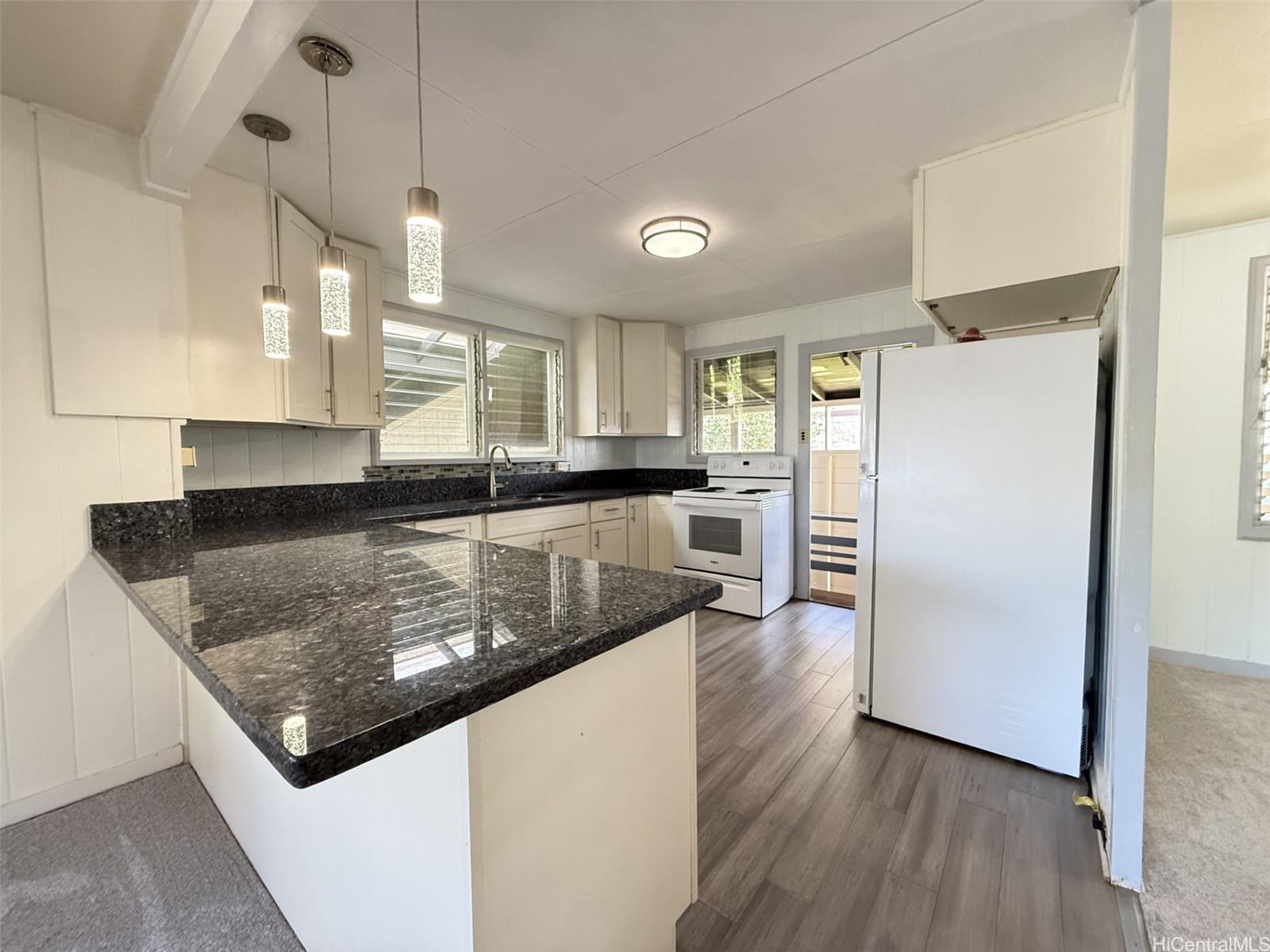 171-A  Makaweo Ave Wahiawa Area, Central home - photo 4 of 22