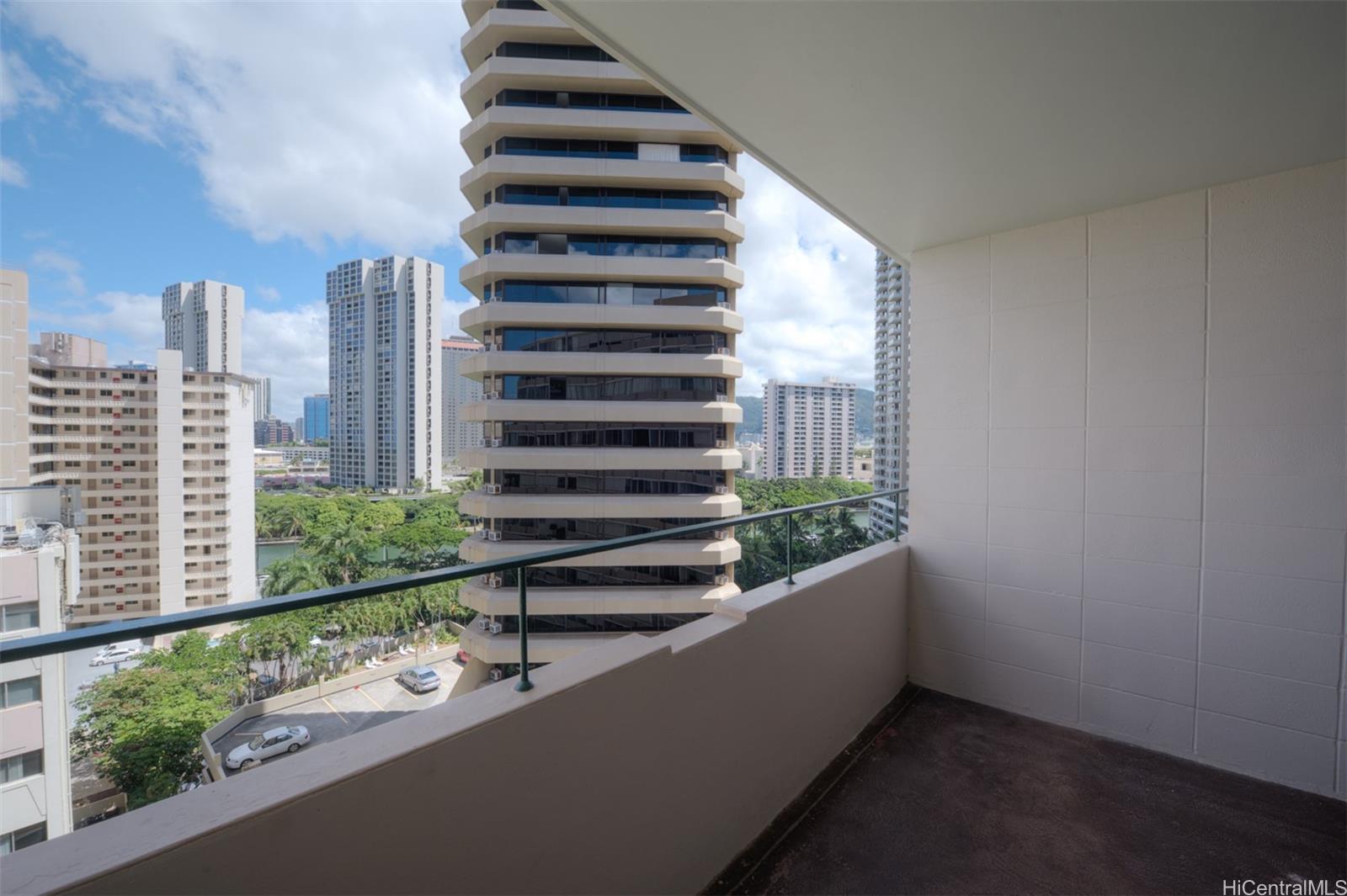 Tradewinds Hotel Inc condo # 1203 A, Honolulu, Hawaii - photo 11 of 17