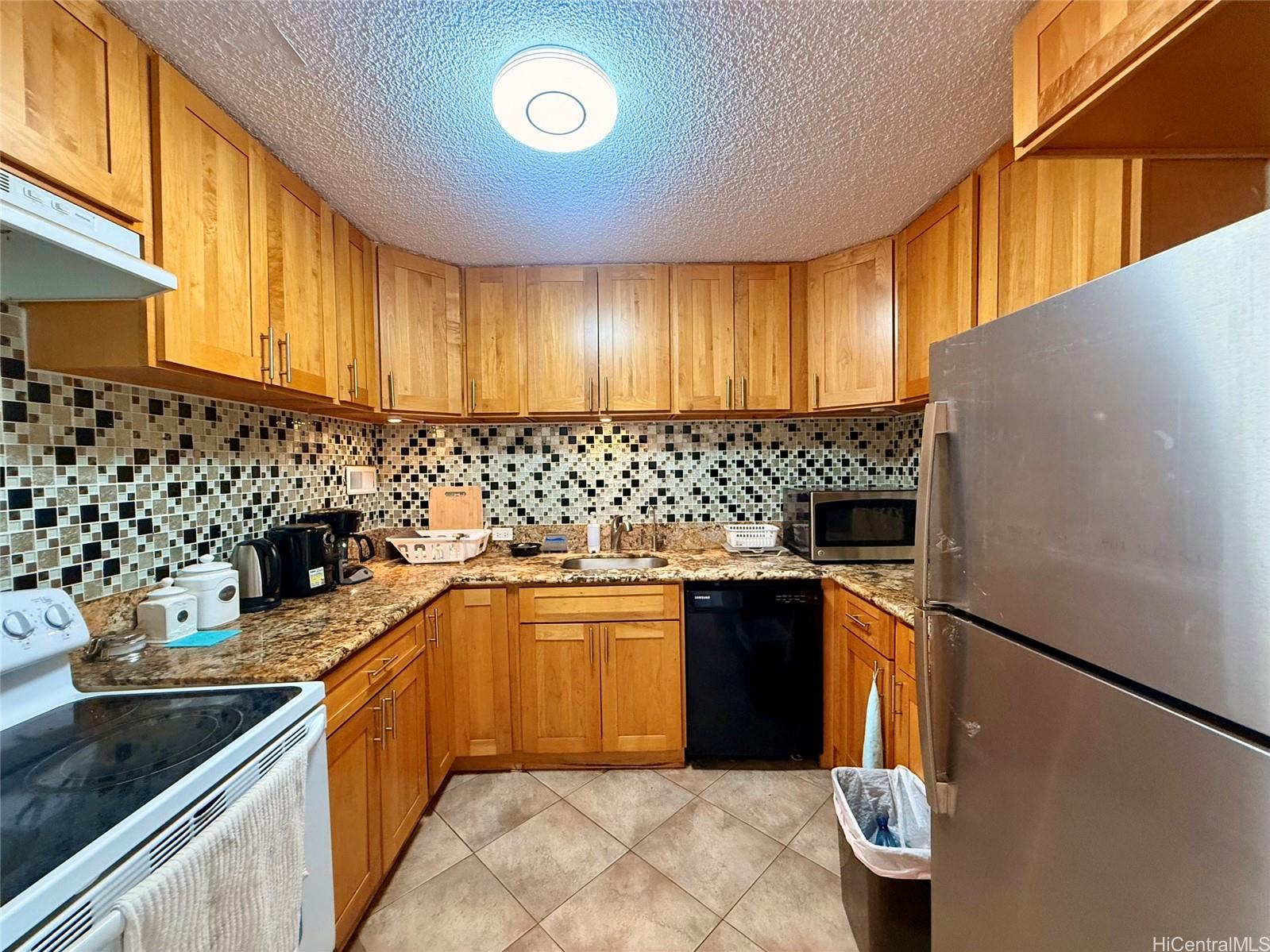 Tradewinds Hotel Inc condo # 1506B, Honolulu, Hawaii - photo 2 of 21