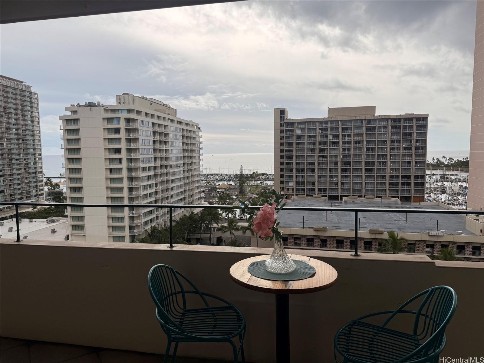 Tradewinds Hotel Inc condo # 1506B, Honolulu, Hawaii - photo 11 of 21