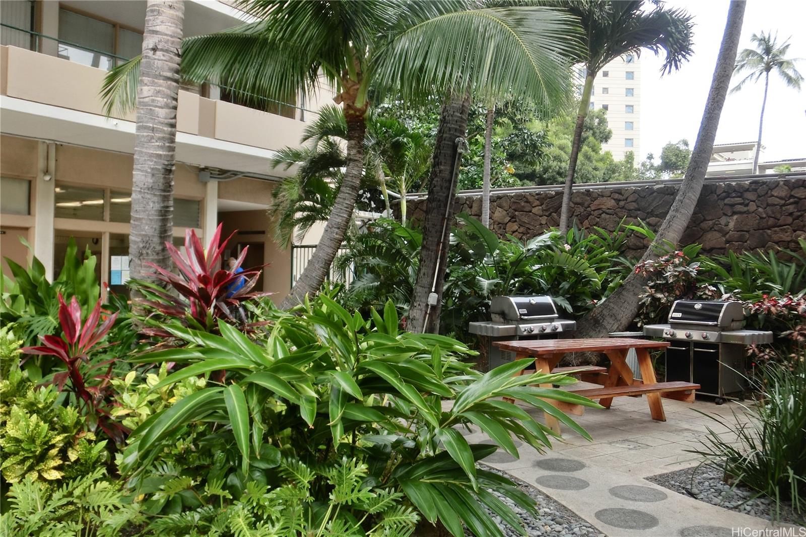 Tradewinds Hotel Inc condo # 803A, Honolulu, Hawaii - photo 15 of 18
