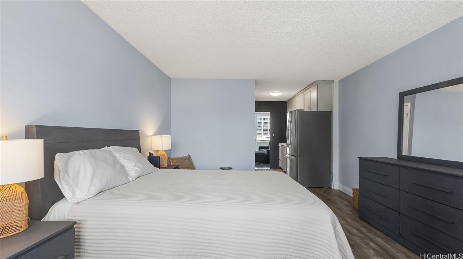 Tradewinds Hotel Inc condo # 803B, Honolulu, Hawaii - photo 12 of 18