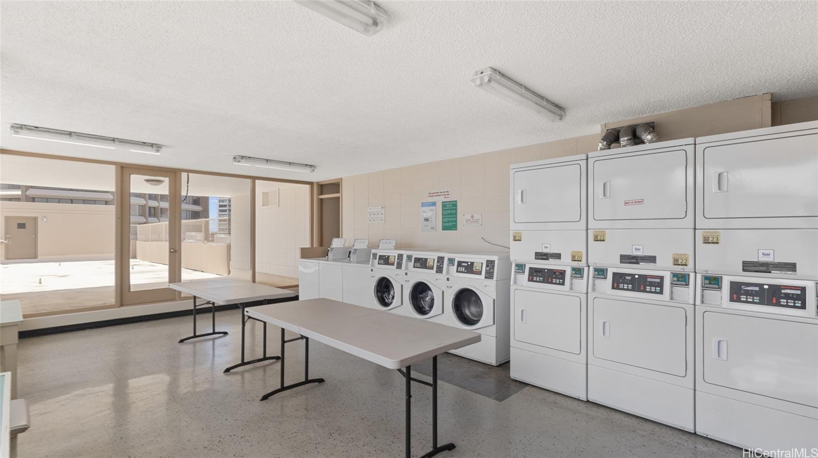 Tradewinds Hotel Inc condo # 803B, Honolulu, Hawaii - photo 18 of 18