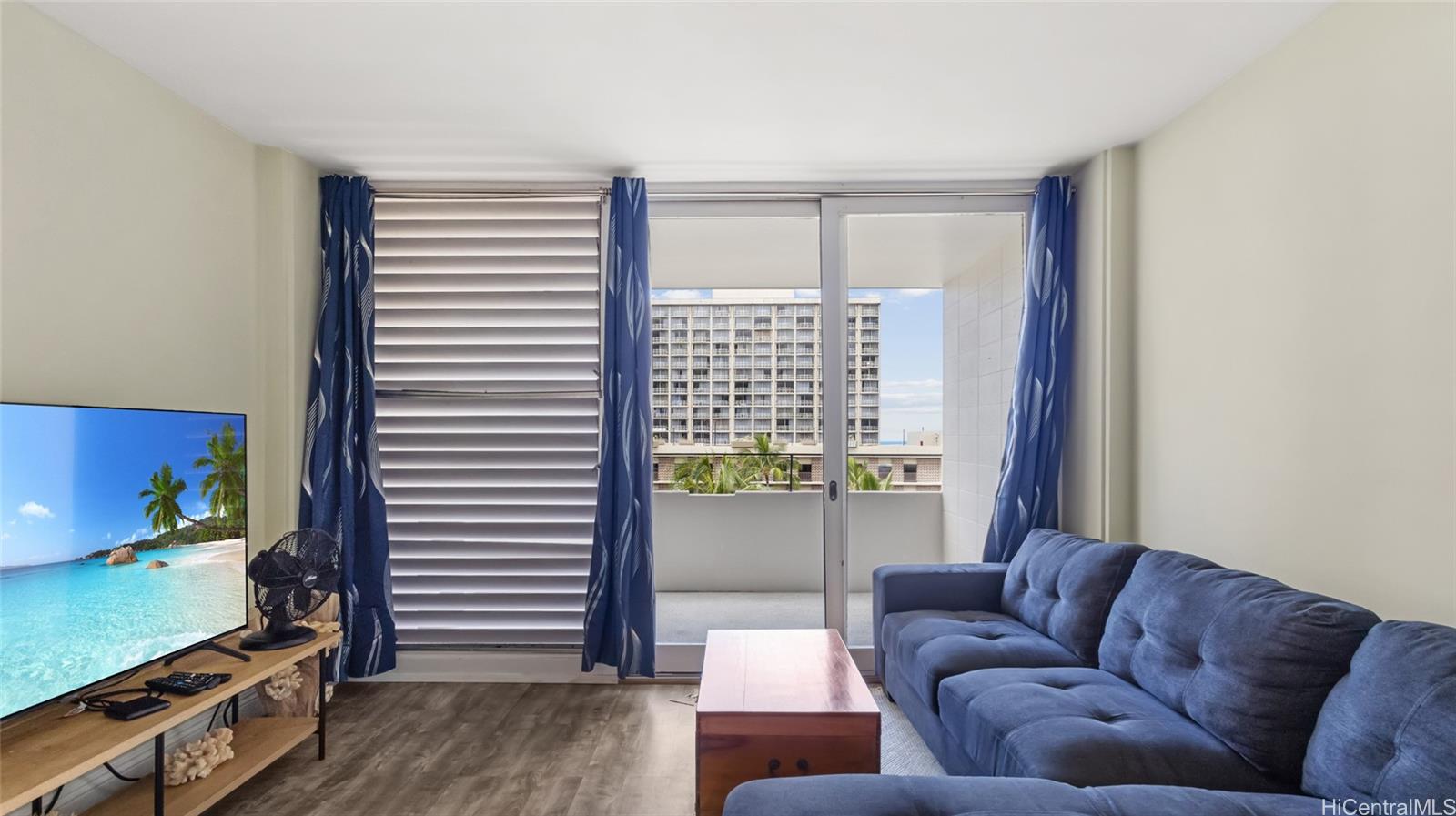 Tradewinds Hotel Inc condo # 803B, Honolulu, Hawaii - photo 4 of 18