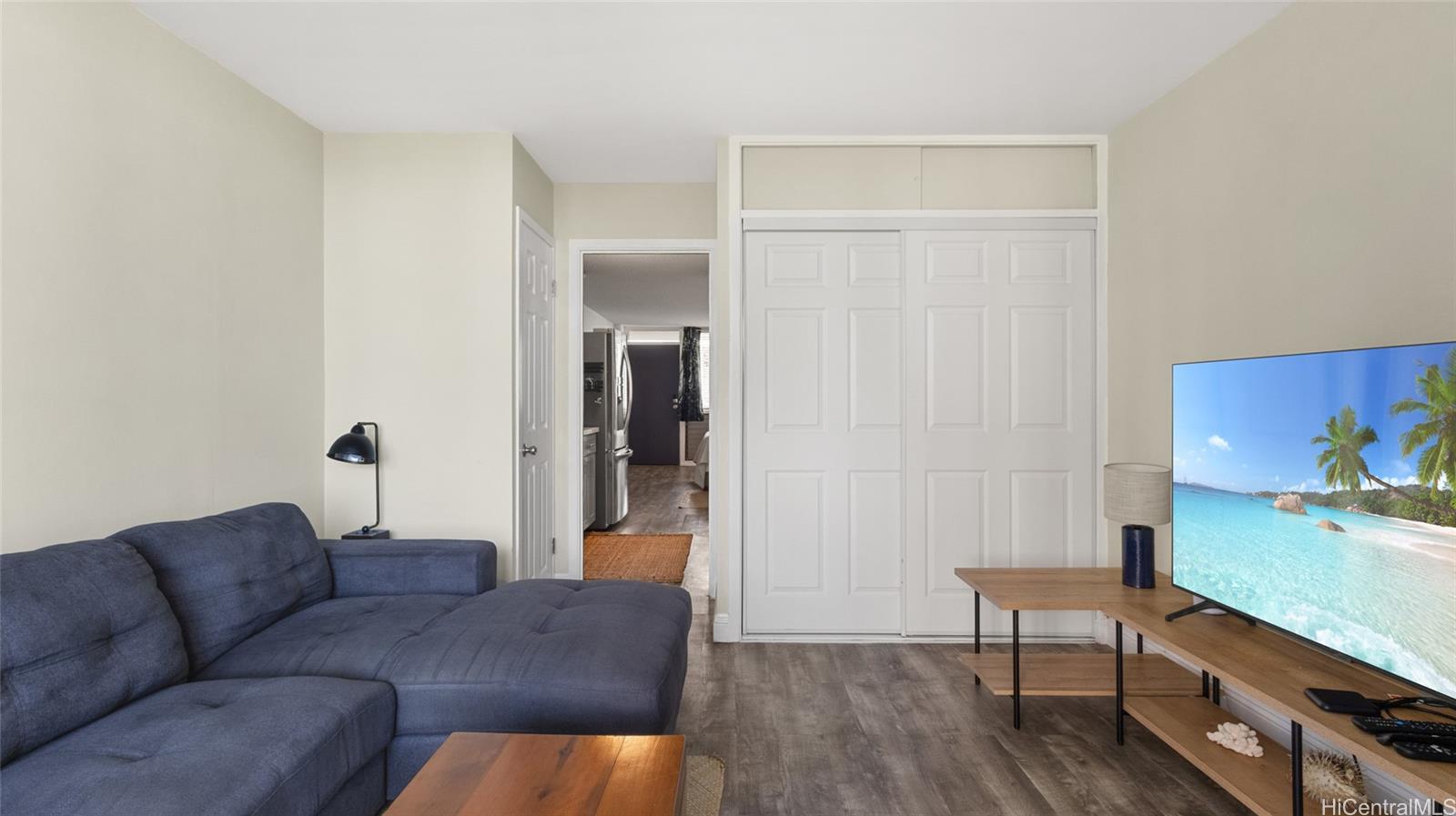 Tradewinds Hotel Inc condo # 803B, Honolulu, Hawaii - photo 5 of 18