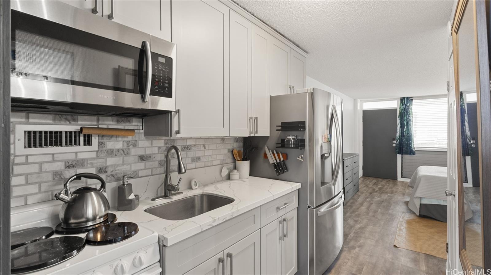 Tradewinds Hotel Inc condo # 803B, Honolulu, Hawaii - photo 6 of 18