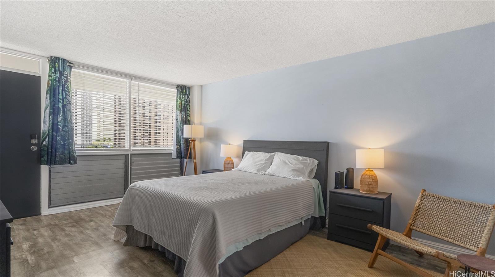 Tradewinds Hotel Inc condo # 803B, Honolulu, Hawaii - photo 8 of 18