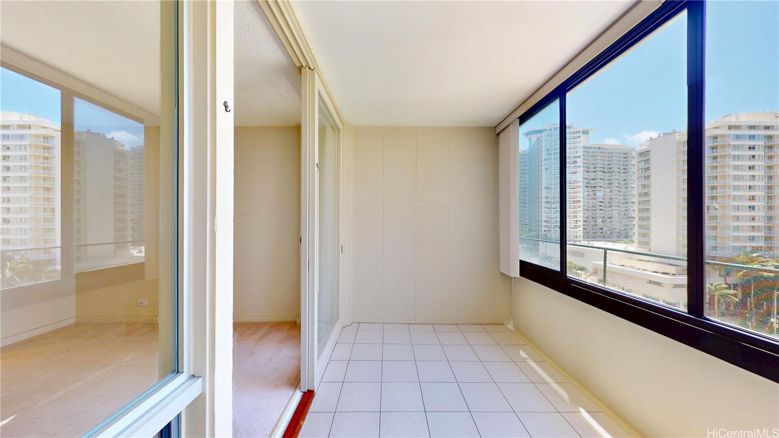 Tradewinds Hotel Inc condo # 902B, Honolulu, Hawaii - photo 16 of 23