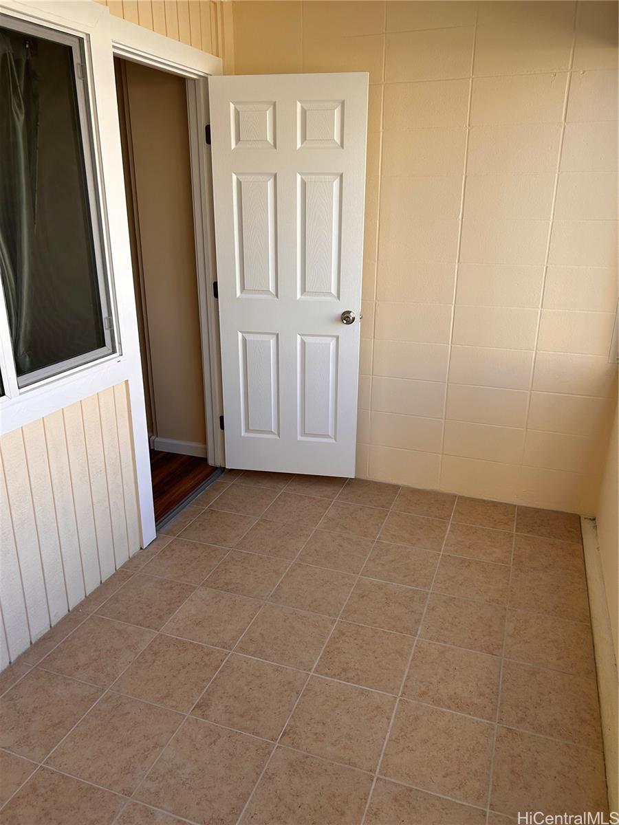 Tradewinds Hotel Inc condo # 906A, Honolulu, Hawaii - photo 11 of 13