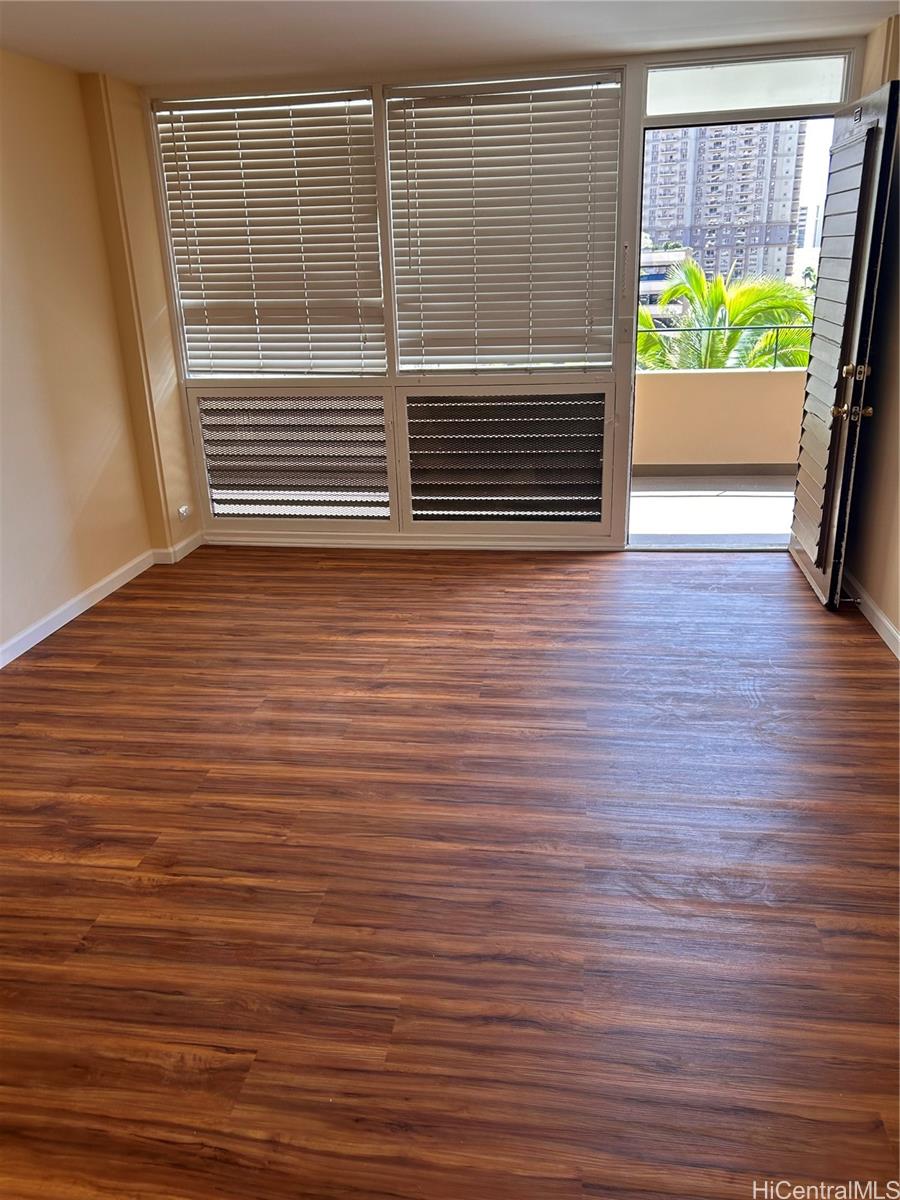 Tradewinds Hotel Inc condo # 906A, Honolulu, Hawaii - photo 5 of 13