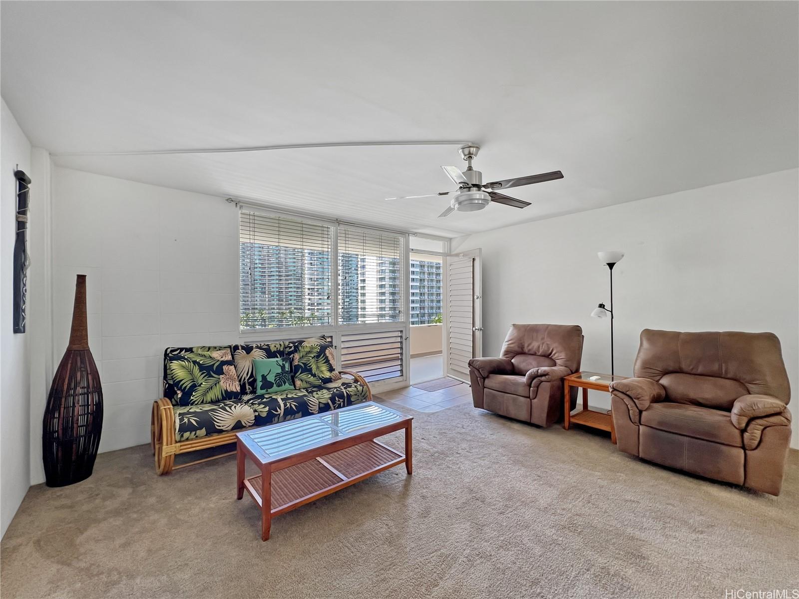 Tradewinds Hotel Inc condo # 907A, Honolulu, Hawaii - photo 4 of 25