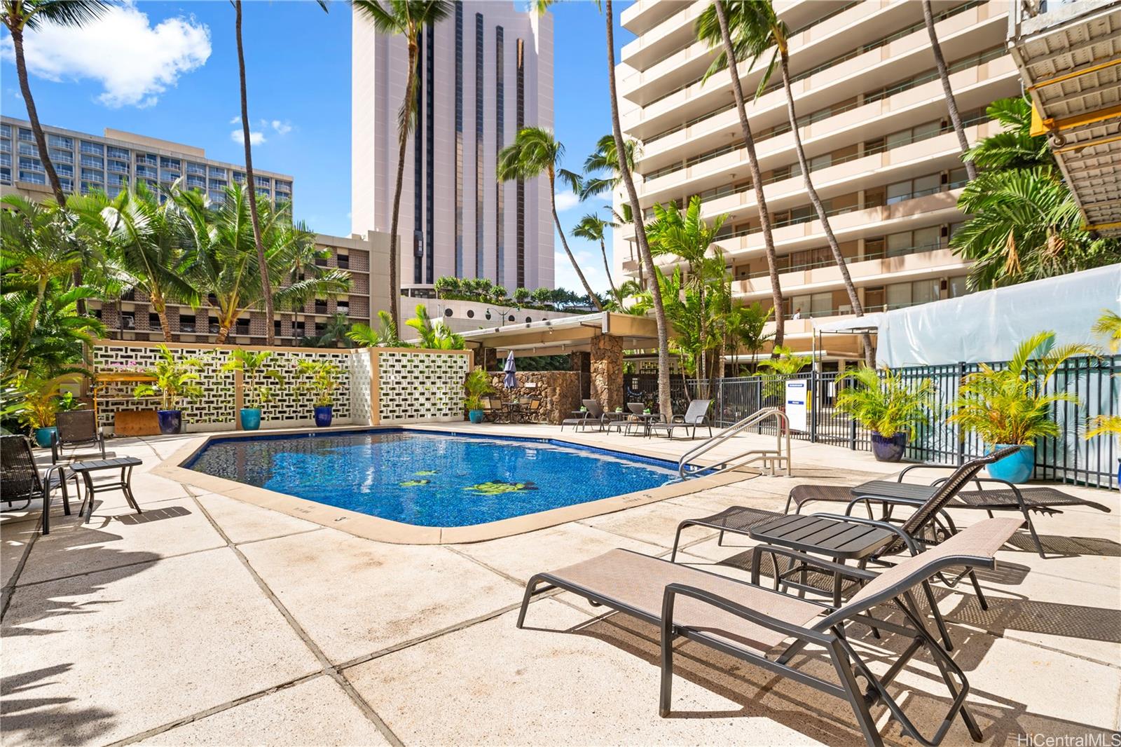 Tradewinds Hotel Inc condo # 907A, Honolulu, Hawaii - photo 18 of 22